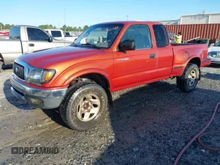 2003 Toyota Tacoma PreRunner with VIN 5TESN92N13Z217262, listed as a IAAI auction lot 41966002 with 249,268 mi miles. Bid and sale history available at carsss.com. Image 2.