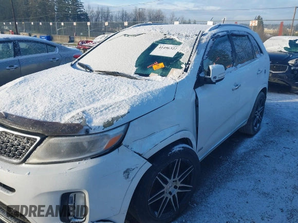 2015 Kia Sorento SX with VIN 5XYKWDA76FG581033, listed as a IAAI auction lot 41496322 with 152,889 mi miles. Bid and sale history available at carsss.com. Image 6.
