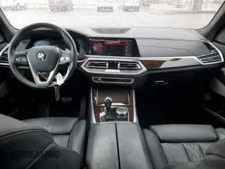 2021 BMW X5 xDrive40i with VIN 5UXCR6C06M9E62650, listed as a Copart auction lot 40064293 with 28,645 mi miles. Bid and sale history available at carsss.com. Image 8.
