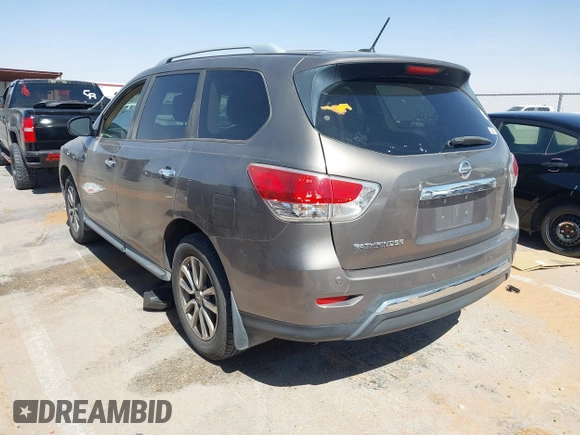 2013 Nissan Pathfinder SL with VIN 5N1AR2MN0DC677545, listed as a IAAI auction lot 42139761 with 198,464 mi miles and . Bid and sale history available at DreamBid. Image 3.