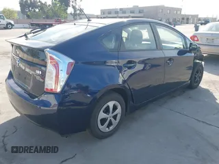 2015 Toyota Prius Four with VIN JTDKN3DU0F0473415, listed as a IAAI auction lot 42008750 with 87,760 mi miles. Bid and sale history available at carsss.com. Image 4.