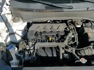 2022 Hyundai Venue SEL z VIN KMHRC8A32NU161614, wystawiony jako Copart lot #81579375 z przebiegiem 24 776 mil mil oraz Czysty tytuł • Clean title. Historia ofert i sprzedaży dostępna na DreamBid. Obrazek 14.