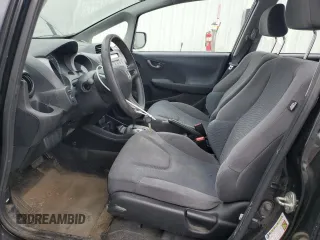2010 Honda Fit z VIN JHMGE8H22AS027239, wystawiony jako Copart lot #59358935 z przebiegiem 121 802 mil mil oraz Czysty tytuł • Clean title. Historia ofert i sprzedaży dostępna na DreamBid. Obrazek 7.