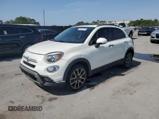2018 FIAT 500X Trekking z VIN ZFBCFXCB5JP716129, wystawiony jako Copart lot #56524735 z przebiegiem 119 977 mil mil oraz Tytuł czysty. Historia ofert i sprzedaży dostępna na DreamBid. Obrazek 1.