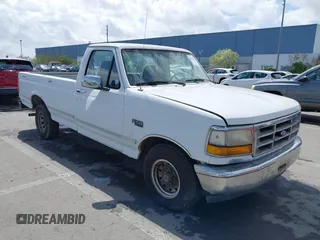 1995 Ford F-150 with VIN 2FTDF15N2SCA58486, listed as a IAAI auction lot 41931788 with 305,999 mi miles. Bid and sale history available at carsss.com. Image 1.