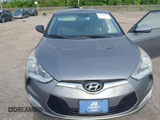 2013 Hyundai Veloster w/Gray Int with VIN KMHTC6AD3DU118515, listed as a IAAI auction lot 42336158 with 109,563 mi miles and . Bid and sale history available at DreamBid. Image 6.