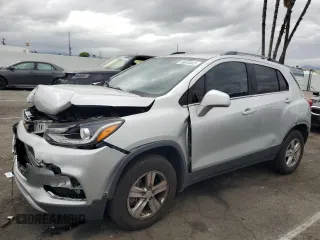 2017 Chevrolet Trax LT with VIN 3GNCJPSBXHL167585, listed as a Copart auction lot 53670845 with 95,871 mi miles and Salvage Title. Bid and sale history available at carsss.com. Image 1.