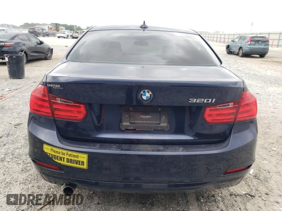 2015 BMW 3 Series 320i with VIN WBA3B1C53FP831770, listed as a Copart auction lot 59603155 with 33,541 mi miles and Non repairable. Bid and sale history available at DreamBid. Image 6.