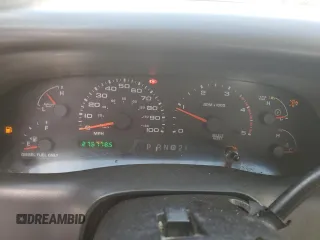 2002 Ford F-250 XL with VIN 1FTNX20F22ED31685, listed as a Copart auction lot 83911384 with 276,778 mi miles and Salvage title. Bid and sale history available at DreamBid. Image 9.