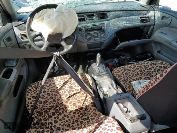 2006 Mitsubishi Lancer ES z VIN JA3AJ26E96U072041, wystawiony jako Copart lot #52852565 z przebiegiem Nie podano mil oraz Szkoda całkowita • Salvage title. Historia ofert i sprzedaży dostępna na DreamBid. Obrazek 8.