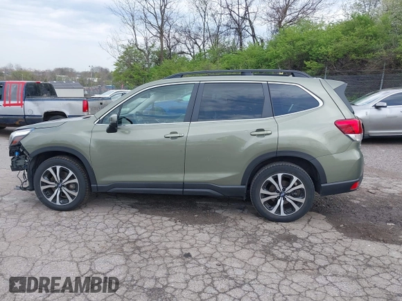 2019 Subaru Forester Limited with VIN JF2SKASC6KH431965, listed as a IAAI auction lot 42000207 with 31,496 mi miles. Bid and sale history available at carsss.com. Image 15.