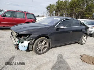 2015 Volvo S60 T5 Premier with VIN YV1612TK0F2363387, listed as a Copart auction lot 88007035 with 145,879 mi miles and Salvage Title. Bid and sale history available at carsss.com. Image 1.