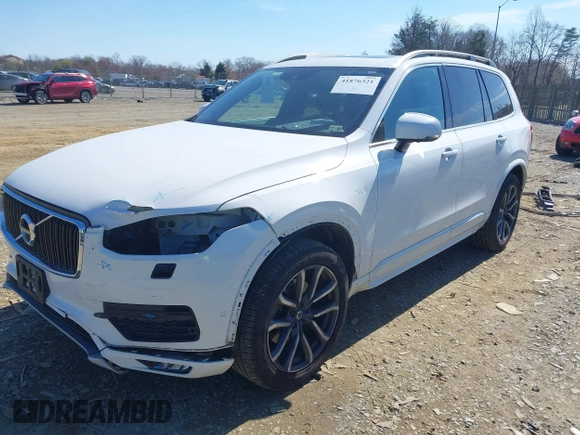 2017 Volvo XC90 Momentum with VIN YV4A22PK4H1171533, listed as a IAAI auction lot 41876321 with 136,906 mi miles. Bid and sale history available at carsss.com. Image 18.