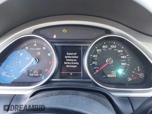 2014 Audi Q7 3.0T S line Prestige with VIN WA1DGAFE2ED009086, listed as a IAAI auction lot 41824179 with 136,899 mi miles. Bid and sale history available at carsss.com. Image 7.