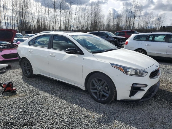 2020 Kia Forte GT-Line with VIN 3KPF34AD4LE139330, listed as a Copart auction lot 49482195 with 28,528 mi miles and Salvage Title. Bid and sale history available at carsss.com. Image 4.