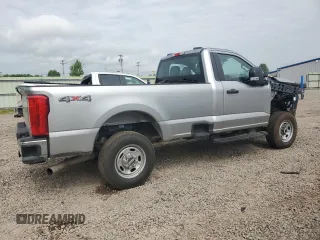 2024 Ford F-250 XL z VIN 1FTBF2BA2REE51567, wystawiony jako Copart lot #59839015 z przebiegiem 8 849 mil mil oraz Szkoda całkowita • Salvage title. Historia ofert i sprzedaży dostępna na DreamBid. Obrazek 3.