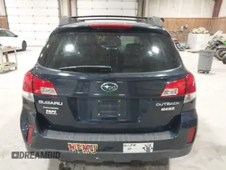 2013 Subaru Outback 2.5i with VIN 4S4BRBAC5D3305691, listed as a IAAI auction lot 42158100 with 190,566 mi miles. Bid and sale history available at carsss.com. Image 16.