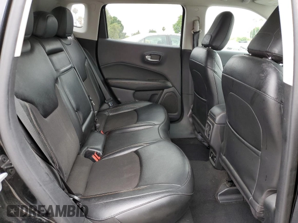 2020 Jeep Compass Latitude z VIN 3C4NJDBB0LT155146, wystawiony jako Copart lot #65617725 z przebiegiem 69 292 mil mil oraz Szkoda całkowita • Salvage title. Historia ofert i sprzedaży dostępna na DreamBid. Obrazek 11.