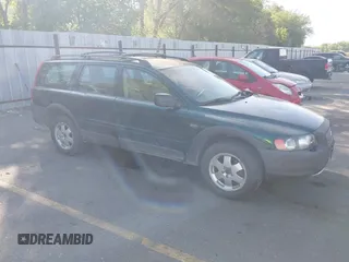 2002 Volvo V70 с VIN YV1SZ58D921075855, выставлен на аукционе IAAI как лот 42467860 с пробегом 135 362 миль миль и . История ставок и продаж доступна на DreamBid. Изображение 1.