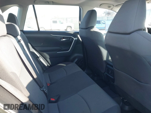 2019 Toyota RAV4 XLE with VIN JTMW1RFV1KD002799, listed as a IAAI auction lot 40887562 with 75,016 mi miles. Bid and sale history available at carsss.com. Image 8.