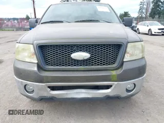 2006 Ford F-150 XLT z VIN 1FTPW14576FA26769, wystawiony jako IAAI lot #41896873 z przebiegiem 276 266 mil mil oraz . Historia ofert i sprzedaży dostępna na DreamBid. Obrazek 6.