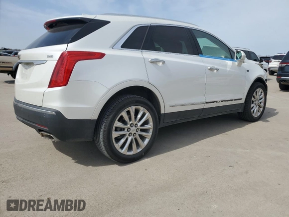 2019 Cadillac XT5 Premium Luxury FWD z VIN 1GYKNERS6KZ230100, wystawiony jako Copart lot #46347885 z przebiegiem 40 188 mil mil oraz Szkody całkowita. Historia ofert i sprzedaży dostępna na DreamBid. Obrazek 3.