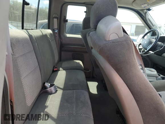 2003 Ford F-250 XL with VIN 1FTNX21L33EB87036, listed as a Copart auction lot 51774135 with 240,245 mi miles and Salvage title. Bid and sale history available at DreamBid. Image 10.