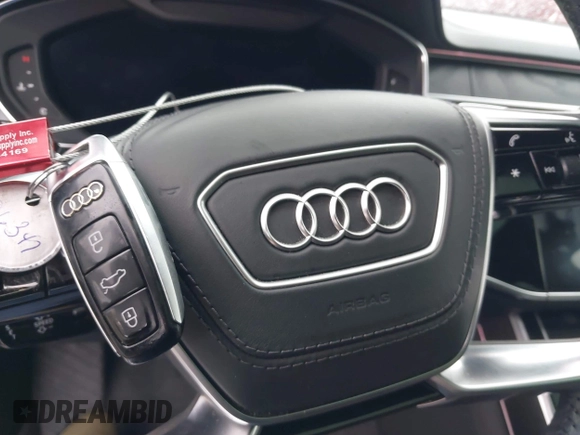 2019 Audi A8 L with VIN WAU8DAF82KN004676, listed as a IAAI auction lot 41086272 with 58,217 mi miles. Bid and sale history available at carsss.com. Image 11.