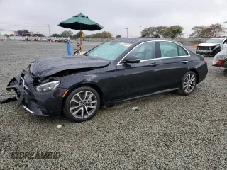 2021 Mercedes-Benz E-Class E 450 with VIN W1KZF5KBXMA880082, listed as a Copart auction lot 44267945 with 31,239 mi miles and Salvage Title. Bid and sale history available at carsss.com. Image 1.