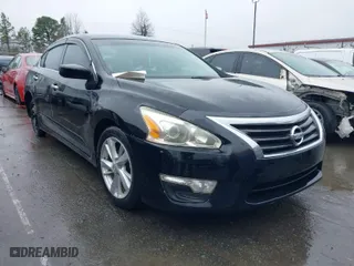2013 Nissan Altima 2.5 SL with VIN 1N4AL3AP8DC903323, listed as a IAAI auction lot 41576301 with 151,586 mi miles. Bid and sale history available at carsss.com. Image 1.