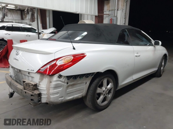 2006 Toyota Solara SE z VIN 4T1FA38P06U086076, wystawiony jako IAAI lot #42586903 z przebiegiem 179 779 mil mil oraz . Historia ofert i sprzedaży dostępna na DreamBid. Obrazek 4.