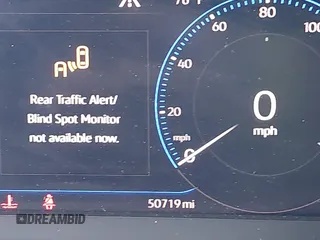 2019 Volkswagen Jetta SEL z VIN 3VWE57BU9KM064213, wystawiony jako IAAI lot #41916005 z przebiegiem 50 719 mil mil oraz . Historia ofert i sprzedaży dostępna na DreamBid. Obrazek 15.