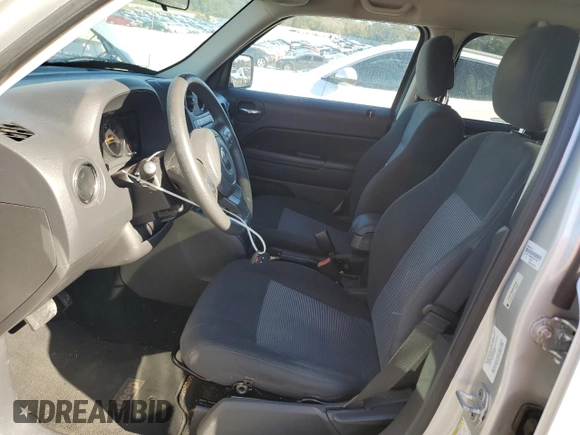 2011 Jeep Patriot Sport z VIN 1J4NT1GB8BD287460, wystawiony jako Copart lot #80844404 z przebiegiem 66 737 mil mil oraz Szkoda całkowita • Salvage title. Historia ofert i sprzedaży dostępna na DreamBid. Obrazek 7.