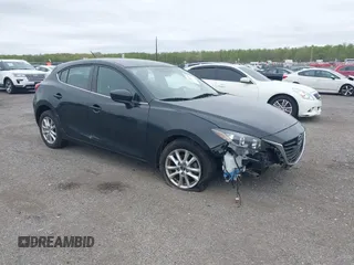 2015 Mazda 3 i Touring z VIN 3MZBM1L76FM185394, wystawiony jako IAAI lot #42081466 z przebiegiem 89 255 mil mil oraz . Historia ofert i sprzedaży dostępna na DreamBid. Obrazek 1.