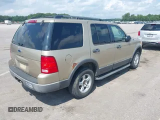 2003 Ford Explorer XLT with VIN 1FMZU73E33UC33391, listed as a IAAI auction lot 42727673 with 285,433 mi miles and . Bid and sale history available at DreamBid. Image 4.
