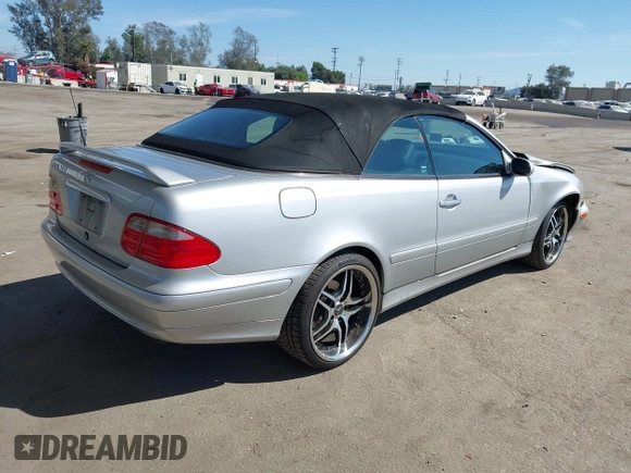 2000 Mercedes-Benz CLK with VIN WDBLK65G7YT051620, listed as a IAAI auction lot 41870818 with 141,676 mi miles and . Bid and sale history available at carsss.com. Image 4.