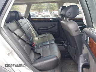 2004 Audi allroad A6 V8 with VIN WA1YD64B24N017052, listed as a IAAI auction lot 42085824 with 151,368 mi miles and . Bid and sale history available at DreamBid. Image 8.