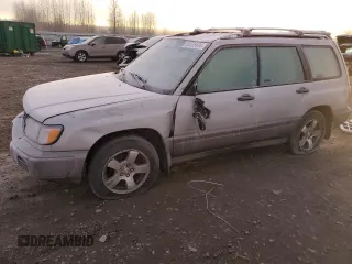 1999 Subaru Forester S with VIN JF1SF6555XH703271, listed as a Copart auction lot 84328434 with 208,023 mi miles and Salvage Title. Bid and sale history available at carsss.com. Image 1.