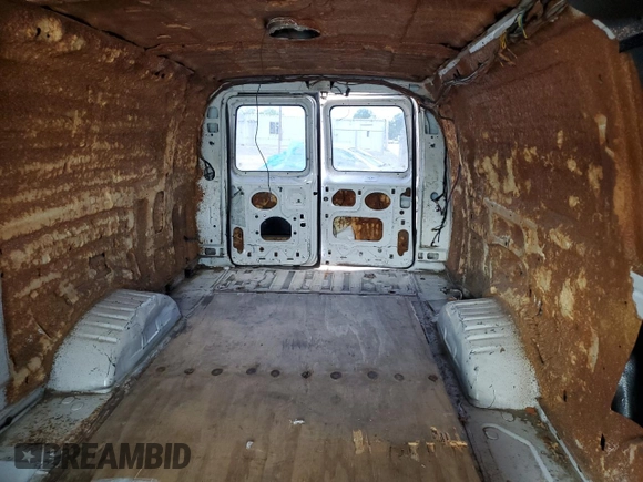 2008 Ford Econoline Cargo z VIN 1FTSS34S28DB56240, wystawiony jako Copart lot #54625475 z przebiegiem 149 121 mil mil oraz Czysty tytuł • Clean title. Historia ofert i sprzedaży dostępna na DreamBid. Obrazek 10.