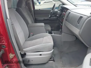 2006 Dodge Durango SLT z VIN 1D4HB48N36F164260, wystawiony jako IAAI lot #40803650 z przebiegiem 199 200 mil mil oraz . Historia ofert i sprzedaży dostępna na DreamBid. Obrazek 5.