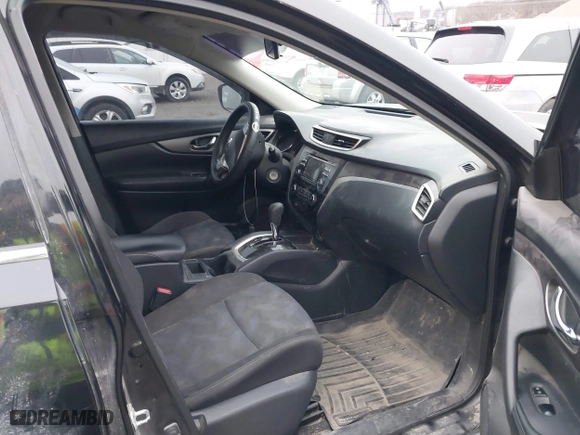 2016 Nissan Rogue S with VIN KNMAT2MV2GP696410, listed as a IAAI auction lot 41211530 with 141,122 mi miles. Bid and sale history available at carsss.com. Image 5.