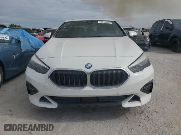 2021 BMW 2 Series 228i xDrive z VIN WBA73AK08M7G68943, wystawiony jako Copart lot #52012645 z przebiegiem 82 395 mil mil oraz Nie do naprawy • Non repairable. Historia ofert i sprzedaży dostępna na DreamBid. Obrazek 5.