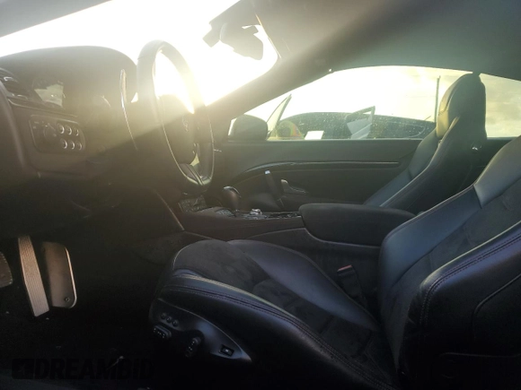 2019 Maserati GranTurismo Sport с VIN ZAM45VMA6K0312258, выставлен на аукционе Copart как лот 74933654 с пробегом Не указан миль и На запчасти • Non repairable. История ставок и продаж доступна на DreamBid. Изображение 7.