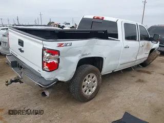 2019 Chevrolet Silverado 2500HD LTZ with VIN 1GC1KTEY3KF167922, listed as a IAAI auction lot 41581196 with 110,252 mi miles. Bid and sale history available at carsss.com. Image 4.