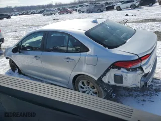 2021 Toyota Corolla LE with VIN 5YFEPMAE4MP165435, listed as a Copart auction lot 45597615 with 86,922 mi miles and Salvage Title. Bid and sale history available at carsss.com. Image 2.