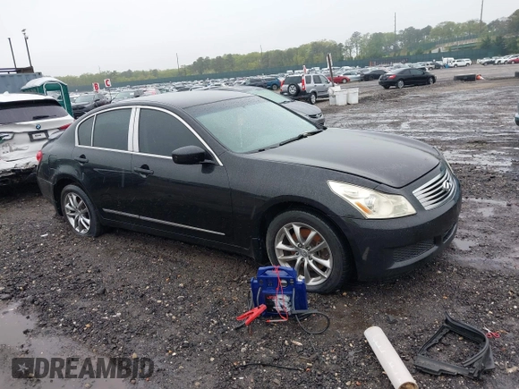 2009 Infiniti G37 x with VIN JNKCV61F79M053982, listed as a IAAI auction lot 42162785 with 197,919 mi miles. Bid and sale history available at carsss.com. Image 1.