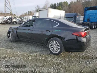 2015 Infiniti Q70 z VIN JN1BY1PR1FM830745, wystawiony jako Copart lot #84815474 z przebiegiem 137 489 mil mil oraz Szkoda całkowita • Salvage title. Historia ofert i sprzedaży dostępna na DreamBid. Obrazek 2.