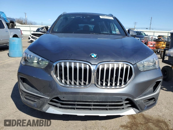 2021 BMW X1 xDrive28i with VIN WBXJG9C05M5S44903, listed as a Copart auction lot 48245275 with 49,897 mi miles and Salvage Title. Bid and sale history available at carsss.com. Image 5.