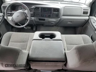 2002 Ford Excursion XLT with VIN 1FMNU41S22EC86209, listed as a Copart auction lot 51261065 with 202,942 mi miles and Salvage title. Bid and sale history available at DreamBid. Image 8.