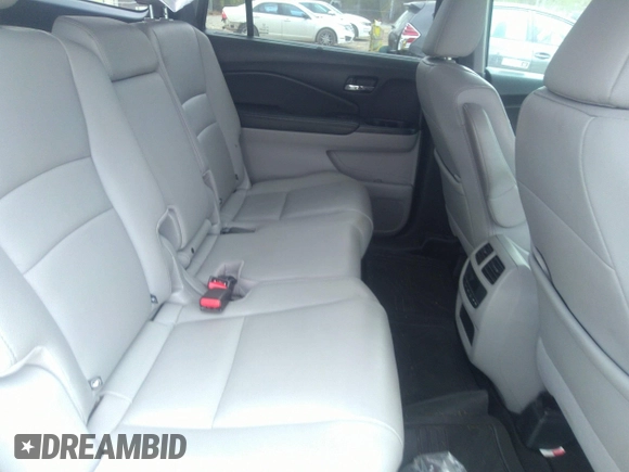 2020 Honda Pilot EX-L with VIN 5FNYF5H59LB023572, listed as a IAAI auction lot 41724420 with 82,568 mi miles. Bid and sale history available at carsss.com. Image 8.